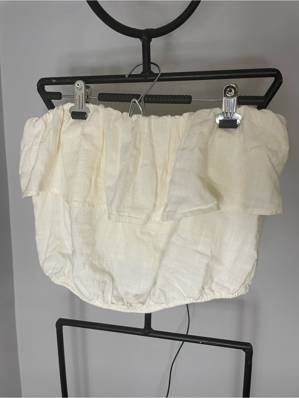 Aerie Cream Strapless Ruffle Crop Top